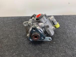 Gebruikte Servopomp BMW 3 serie (E90) M3 4.0 V8 32V CRT Prijs € 35,01 Inclusief btw aangeboden door Van Kronenburg Engines