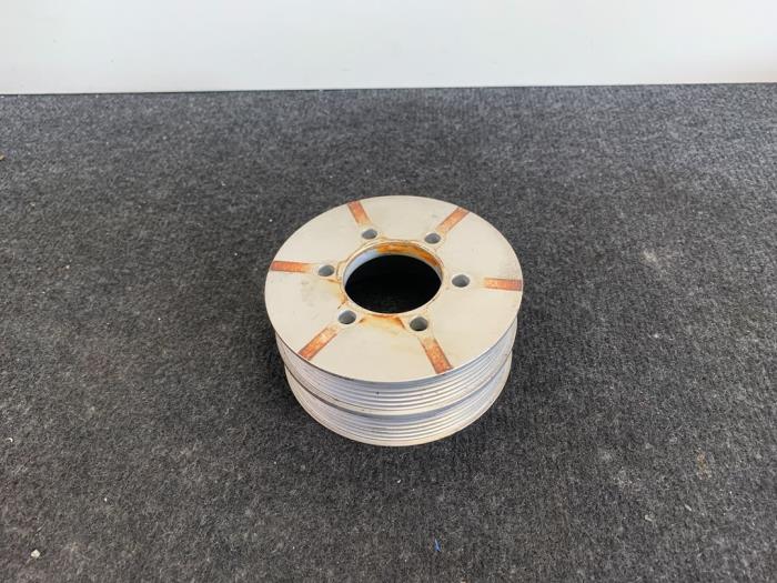 Gebruikte Poelie Krukas BMW 3 serie (E90) M3 4.0 V8 32V CRT Prijs € 19,94 Inclusief btw aangeboden door Van Kronenburg Engines