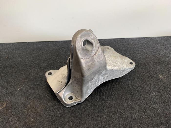 Gebruikte Motorrubber BMW 3 serie (E90) M3 4.0 V8 32V CRT Prijs € 19,94 Inclusief btw aangeboden door Van Kronenburg Engines