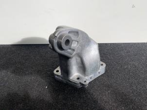 Gebruikte Motorsteun Mercedes C (W204) 3.0 C-350 CDI V6 24V Prijs € 30,00 Inclusief btw aangeboden door Van Kronenburg Engines