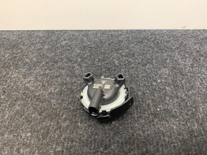 Gebruikte Brandstofdruk sensor Porsche 911 (991) 3.4 24V Carrera Prijs € 9,95 Inclusief btw aangeboden door Van Kronenburg Engines