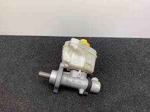 Gebruikte Hoofdremcilinder Porsche Cayenne (9PA) 4.5 S V8 32V Prijs € 25,00 Inclusief btw aangeboden door Van Kronenburg Engines