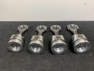 Nieuwe Zuiger Volkswagen Golf VII (AUA) 2.0 GTD 16V Prijs € 400,00 Inclusief btw aangeboden door Van Kronenburg Engines