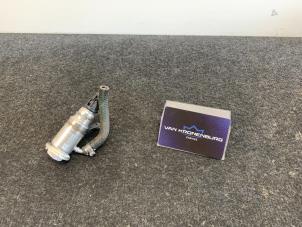 Gebruikte Injector adblue BMW 5 serie (G30) 520d 2.0 TwinPower Turbo 16V Prijs € 50,00 Inclusief btw aangeboden door Van Kronenburg Engines