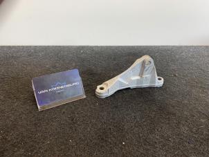 Gebruikte Motorsteun Mini Coupe (R58) 2.0 Cooper SD 16V Prijs € 18,15 Inclusief btw aangeboden door Van Kronenburg Engines
