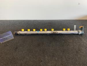 Gebruikte Injector brug BMW X5 (E70) 30d xDrive 3.0 24V Prijs € 72,49 Inclusief btw aangeboden door Van Kronenburg Engines