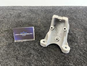 Gebruikte Motorsteun Audi RS 4 (B7) RS4 4.2 V8 40V Prijs € 25,00 Inclusief btw aangeboden door Van Kronenburg Engines