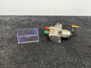 Gebruikte Hogedrukpomp Audi Q7 (4LB) 4.2 FSI V8 32V Prijs € 150,00 Inclusief btw aangeboden door Van Kronenburg Engines