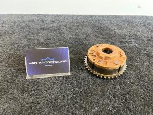 Gebruikte Nokkenas Verstelling BMW 3 serie (E90) 335i 24V Prijs € 75,00 Inclusief btw aangeboden door Van Kronenburg Engines