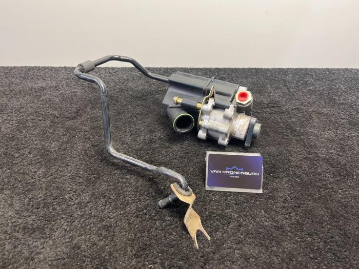 Gebruikte Servopomp Porsche 911 (997) 3.8 24V Carrera 4S Prijs € 99,95 Inclusief btw aangeboden door Van Kronenburg Engines