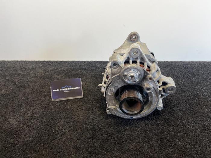 Gebruikte Dynamo BMW 5 serie (G30) M550d xDrive 24V Prijs € 50,00 Inclusief btw aangeboden door Van Kronenburg Engines