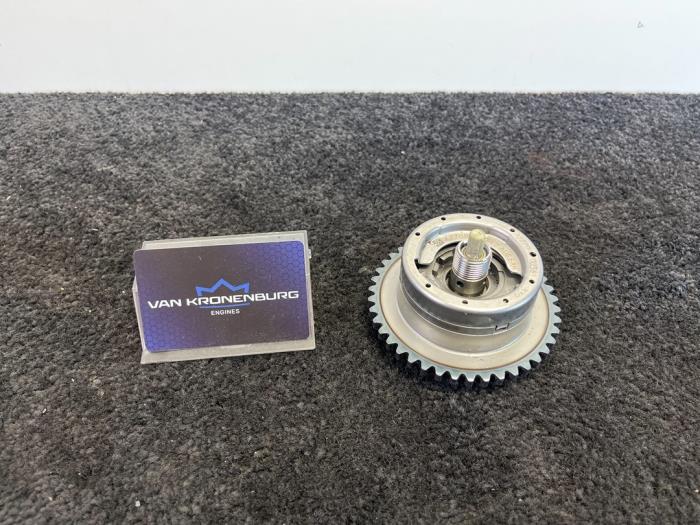 Gebruikte Nokkenas Verstelling Mercedes A (W176) 2.0 A-45 AMG Turbo 16V 4-Matic Prijs € 150,00 Inclusief btw aangeboden door Van Kronenburg Engines