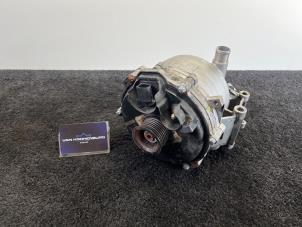 Gebruikte Dynamo Mercedes CL (215) 5.8 CL-600 V12 36V Prijs € 200,00 Inclusief btw aangeboden door Van Kronenburg Engines