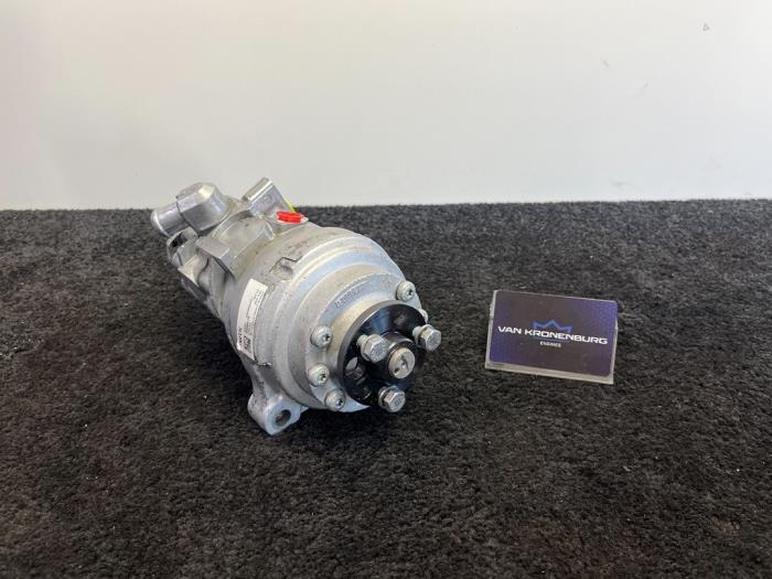 Gebruikte Servopomp BMW X5 (F15) xDrive 50i 4.4 V8 32V Prijs € 150,00 Inclusief btw aangeboden door Van Kronenburg Engines