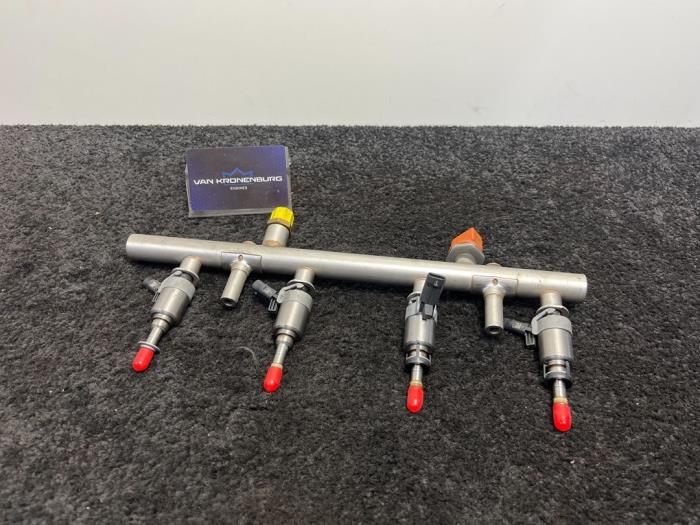 Gebruikte Common rail (Injectie) Volkswagen Transporter T6 2.0 TSI Prijs € 250,00 Inclusief btw aangeboden door Van Kronenburg Engines