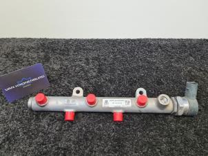 Gebruikte Injector brug Audi A6 Avant Quattro (C6) 3.0 TDI V6 24V Prijs € 59,96 Inclusief btw aangeboden door Van Kronenburg Engines