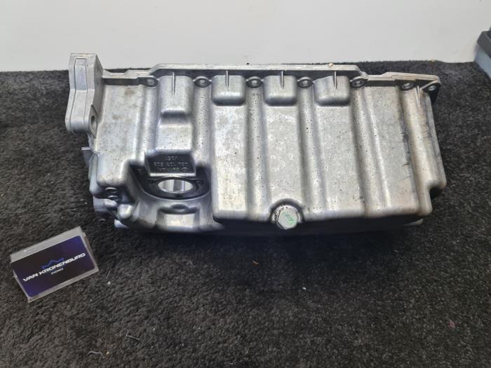 Gebruikte Carterpan Volkswagen Transporter T6 2.0 TDI DRF Prijs € 39,95 Inclusief btw aangeboden door Van Kronenburg Engines