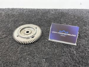 Gebruikte Nokkenas Tandwiel Mercedes E (C238) E-220d 2.0 Turbo 16V Prijs € 40,00 Inclusief btw aangeboden door Van Kronenburg Engines