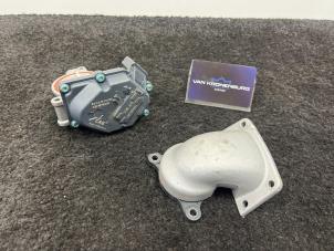 Gebruikte Gasklephuis Audi A8 (D3) 4.2 TDI V8 32V Quattro Prijs € 50,00 Inclusief btw aangeboden door Van Kronenburg Engines