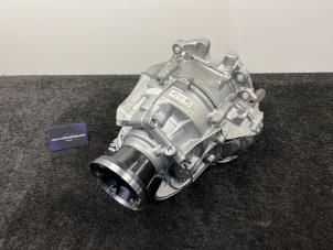 Gebruikte Tussenbak 4x4 Mercedes SL (R232) Prijs € 3.000,00 Inclusief btw aangeboden door Van Kronenburg Engines