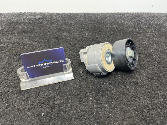 Gebruikte Spanrol Multiriem Iveco New Daily IV 35C15V, 35C15V/P Prijs € 25,00 Inclusief btw aangeboden door Van Kronenburg Engines