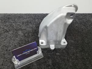 Gebruikte Motorrubber Mercedes E (W213) E-350d 3.0 V6 24V Prijs € 60,00 Inclusief btw aangeboden door Van Kronenburg Engines