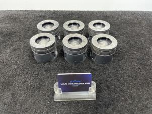 Gebruikte Zuiger Landrover Range Rover Sport (LS) 3.0 S TDV6 Prijs € 300,00 Inclusief btw aangeboden door Van Kronenburg Engines