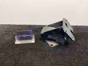 Gebruikte Motorsteun Mitsubishi Pajero Sport (K7/9) Prijs op aanvraag aangeboden door Van Kronenburg Engines