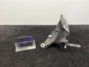 Gebruikte Motorsteun Lamborghini Huracan 5.2 V10 LP 640-4 Prijs € 60,00 Inclusief btw aangeboden door Van Kronenburg Engines