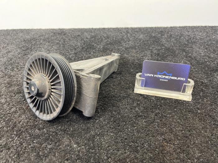 Gebruikte Spanner multiriem Mercedes Sprinter 3,5t (906.63) 314 CDI 16V 4x4 Prijs € 30,00 Inclusief btw aangeboden door Van Kronenburg Engines