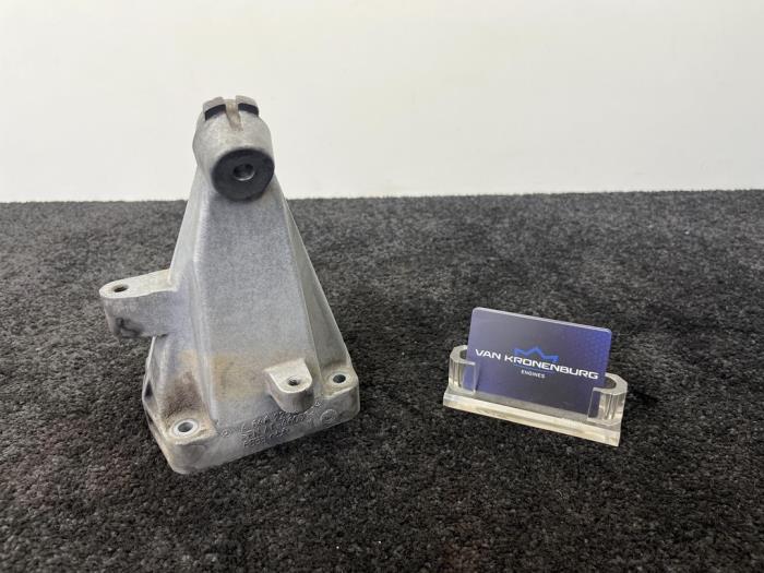 Gebruikte Motorsteun Mercedes Sprinter 3,5t (906.73) 309 CDI 16V Prijs € 18,00 Inclusief btw aangeboden door Van Kronenburg Engines