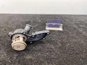 Gebruikte Thermostaat Audi A6 Avant (C6) 2.4 V6 24V Prijs € 40,00 Inclusief btw aangeboden door Van Kronenburg Engines