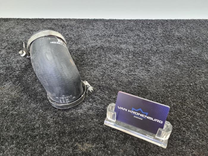 Intercooler Slang van een Volkswagen Crafter (SY) 2.0 TDI RWD 2022