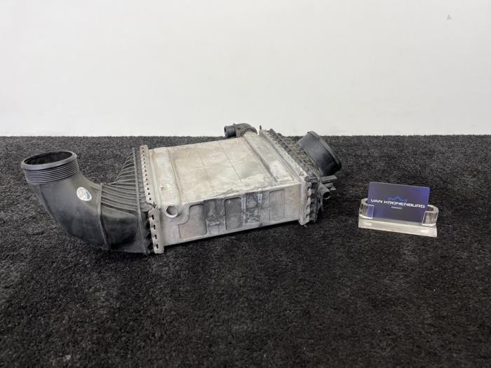 Gebruikte Intercooler Mercedes A (W176) 2.0 A-45 AMG Turbo 16V 4-Matic Prijs € 48,40 Inclusief btw aangeboden door Van Kronenburg Engines