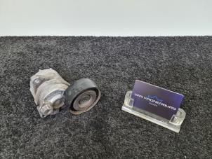 Gebruikte Spanrol Multiriem Mercedes E (VF211) 2.2 E-220 CDI 16V Prijs € 25,00 Inclusief btw aangeboden door Van Kronenburg Engines