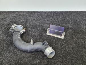 Gebruikte Waterpijp Mercedes S (W220) 5.8 S-600L V12 36V Prijs € 65,00 Inclusief btw aangeboden door Van Kronenburg Engines