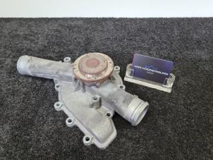 Gebruikte Waterpomp Mercedes S (W220) 5.8 S-600L V12 36V Prijs € 74,95 Inclusief btw aangeboden door Van Kronenburg Engines