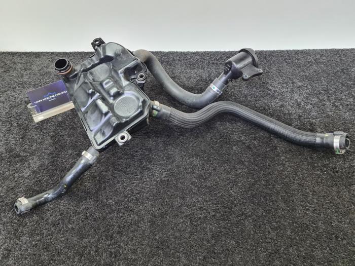 Gebruikte Carterventilatie Landrover Range Rover Evoque (LVJ/LVS) 2.2 TD4 16V 5-drs. Prijs € 60,00 Inclusief btw aangeboden door Van Kronenburg Engines