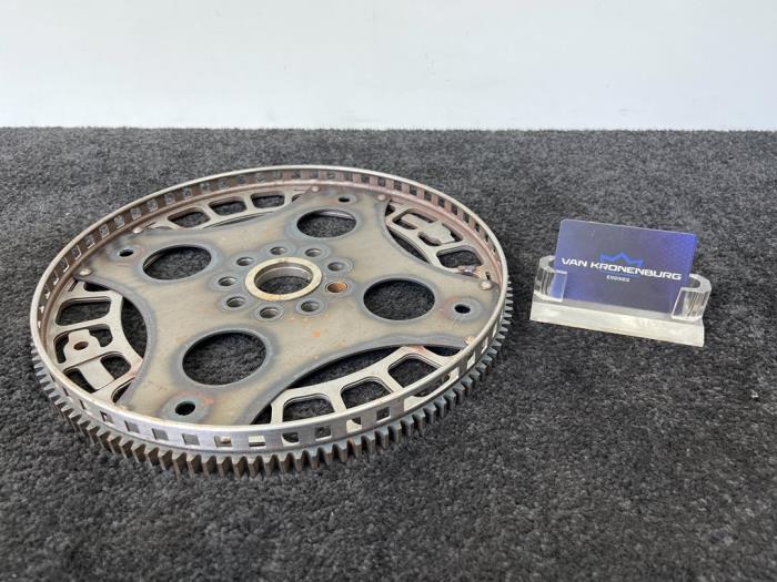 Gebruikte Starterkrans BMW 6 serie (E64) 650 i 4.8 V8 32V Prijs € 49,01 Inclusief btw aangeboden door Van Kronenburg Engines