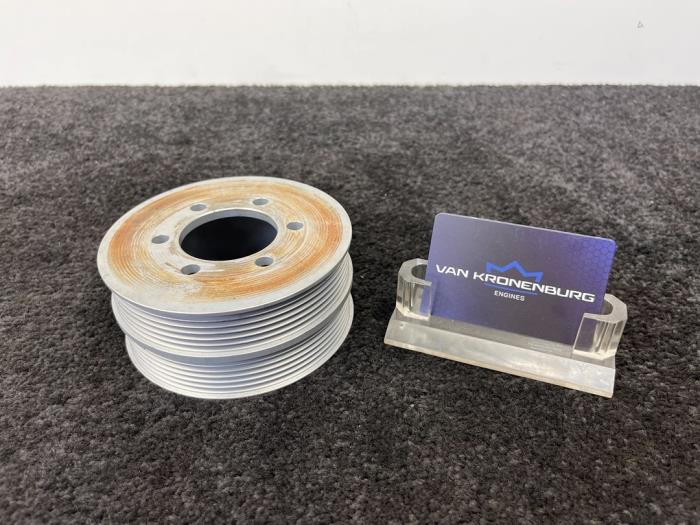 Gebruikte Krukas Poelie BMW 5 serie (E60) M5 V-10 40V LHD Prijs € 75,00 Inclusief btw aangeboden door Van Kronenburg Engines