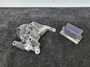 Gebruikte Aircopomp Steun Audi A6 Avant (C7) 3.0 TDI V6 24V Quattro Prijs € 48,00 Inclusief btw aangeboden door Van Kronenburg Engines