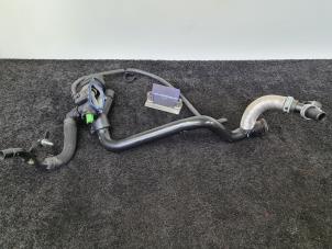 Gebruikte Thermostaathuis Landrover Range Rover Evoque (LVJ/LVS) 2.2 SD4 16V 5-drs. Prijs € 45,00 Inclusief btw aangeboden door Van Kronenburg Engines