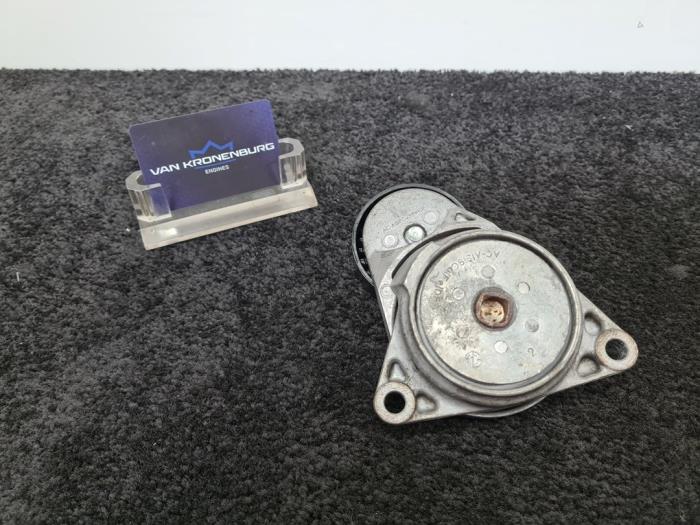 Spanrol Multiriem van een Land Rover Range Rover IV (LG) 4.4 SDV8 32V 2014