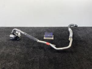 Gebruikte Leiding (diversen) Mercedes C (R205) C-63 AMG 4.0 V8 Biturbo Prijs € 110,00 Inclusief btw aangeboden door Van Kronenburg Engines