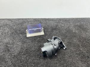 Gebruikte Oliedop Mercedes C (W205) C-63 AMG 4.0 V8 Biturbo Prijs € 30,00 Inclusief btw aangeboden door Van Kronenburg Engines