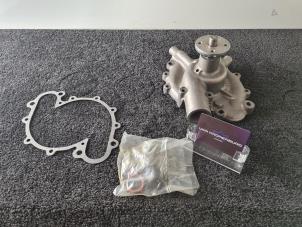 Nieuwe Waterpomp Jeep J10 5.9 V8 2BBL Prijs € 69,95 Inclusief btw aangeboden door Van Kronenburg Engines