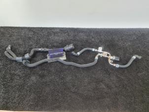 Gebruikte Brandstofleiding Porsche Macan (95B) 3.6 V6 24V Turbo Prijs € 85,00 Inclusief btw aangeboden door Van Kronenburg Engines