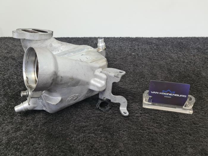 Gebruikte Intercooler BMW 5 serie (G30) M550d xDrive 24V Prijs € 285,00 Inclusief btw aangeboden door Van Kronenburg Engines