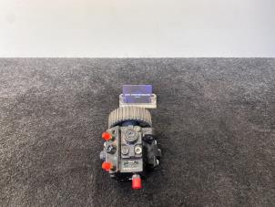 Gebruikte Dieselpomp Opel Astra H (L48) 1.9 CDTi 16V 120 Prijs € 144,99 Inclusief btw aangeboden door Van Kronenburg Engines