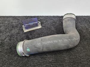 Gebruikte Intercooler Slang Volkswagen Transporter/Caravelle T5 2.5 TDI 4Motion Prijs € 30,00 Inclusief btw aangeboden door Van Kronenburg Engines